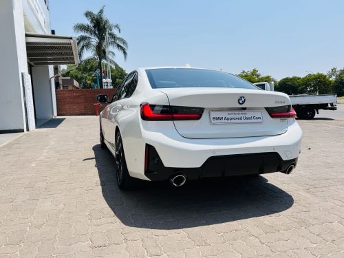 BMW 320i LCI in Botswana