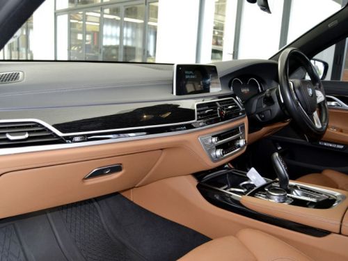 BMW 750i in Botswana