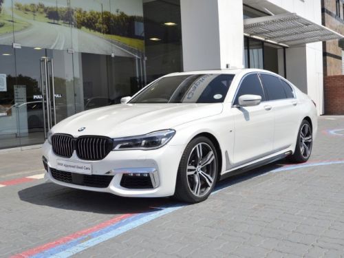 BMW 750i in Botswana