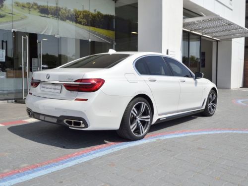 BMW 750i in Botswana