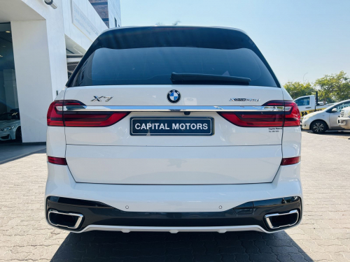 BMW X7 xDrive30d in Botswana