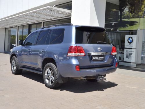 Toyota Land Cruiser 200 Series VX V8 in Botswana