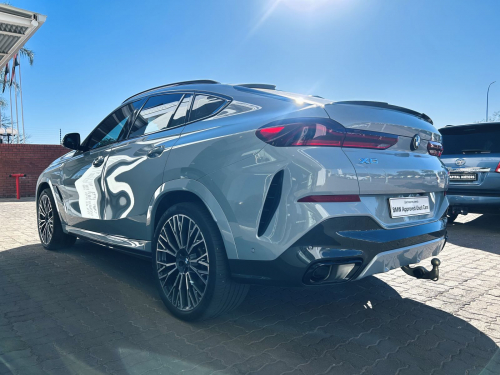BMW X6 xDrive30d in Botswana