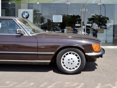 Mercedes-Benz 280 SL in Botswana