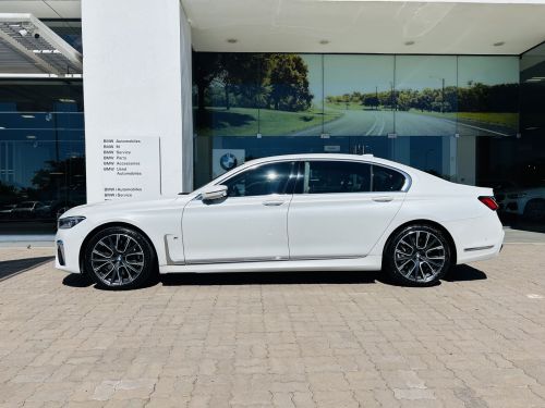 BMW 750Li xDrive in Botswana
