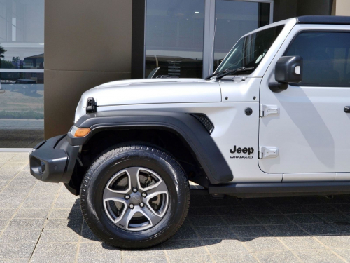 Jeep Wrangler Unlimited Sport in Botswana