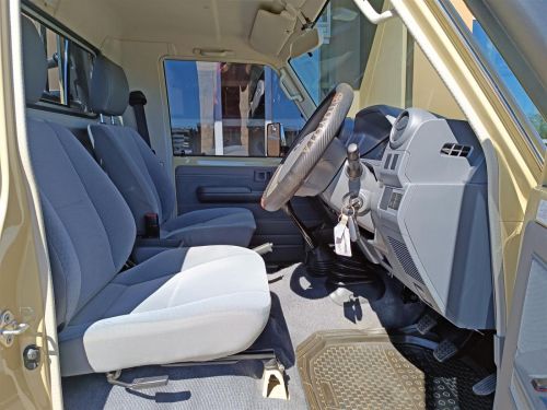 Toyota Land Cruiser LX 79 4.5D V8 in Botswana