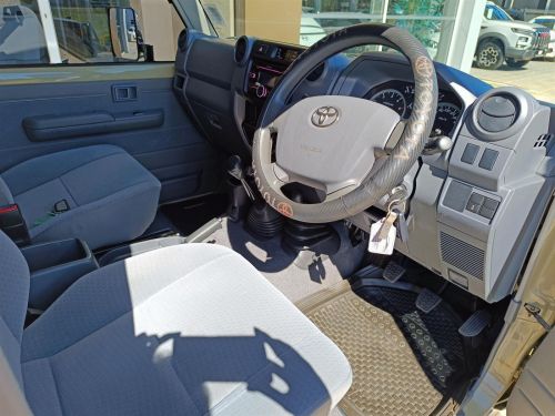 Toyota Land Cruiser LX 79 4.5D V8 in Botswana