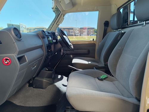 Toyota Land Cruiser LX 79 4.5D V8 in Botswana