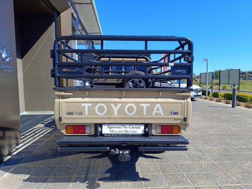 Toyota Land Cruiser LX 79 4.5D V8 in Botswana