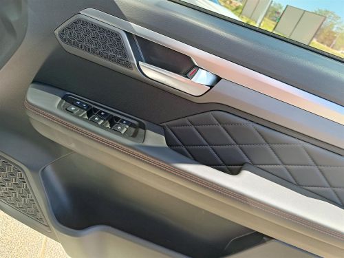 JAC T9 Hunter 2.0CTI AWD in Botswana