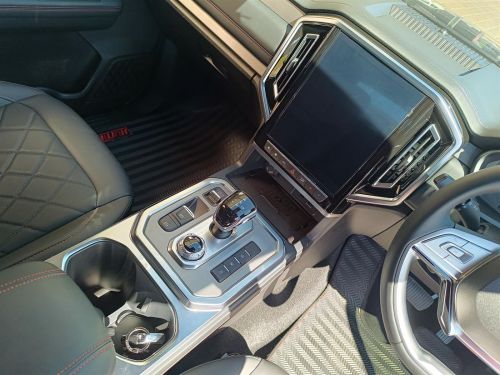 JAC T9 Hunter 2.0CTI AWD in Botswana