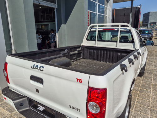 JAC T6 S/C 2.0 CTi 4x2 Comfort in Botswana