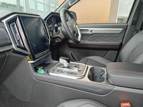 JAC T9 Super Lux 4x4 2.0L CTi in Botswana