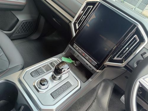 JAC T9 Super Lux 4x4 2.0L CTi in Botswana