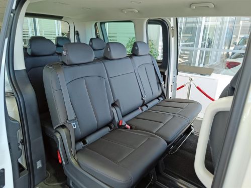 Hyundai Staria R2.2D 11S Executive Bus in Botswana