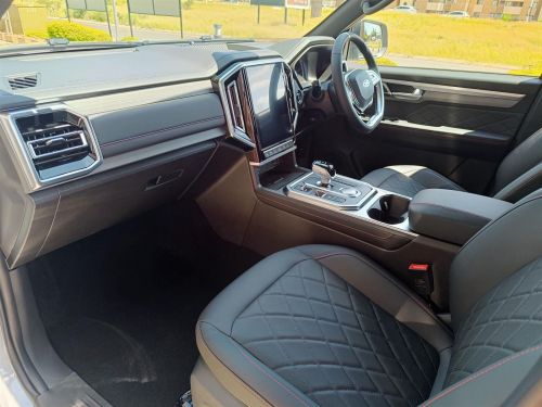 JAC T9 CTi Super Lux P/U D/C A/T in Botswana