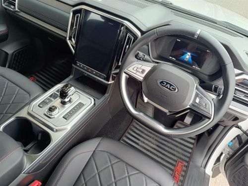 JAC T9 Hunter 2.0L CTi 4x4 AT D/Cab in Botswana