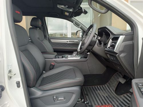 JAC T9 Hunter 2.0L CTi 4x4 AT D/Cab in Botswana