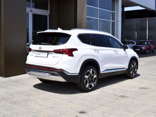 Hyundai Santa Fe Elite in Botswana
