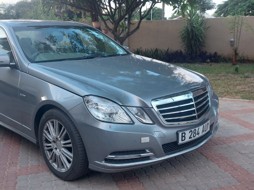 Used Mercedes-Benz E200 for sale in Francistown