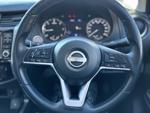 Nissan Navara le plus in Botswana