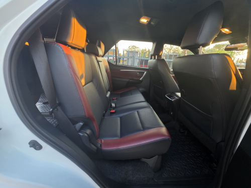 Toyota Fortuner 2.8 GD6 4x4 VX AT in Botswana