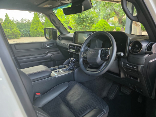 Toyota Prado 2.8 TX in Botswana