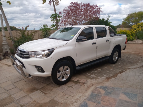 Used Toyota Hilux for sale in Francistown