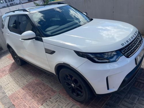 Pre-owned Land Rover Discovery for sale in 
