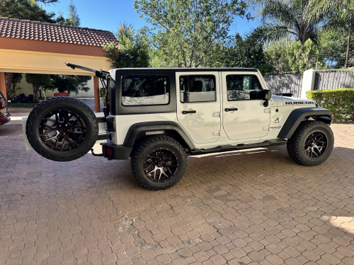 Jeep Wrangler Rubicon  3.6 V6 in Botswana