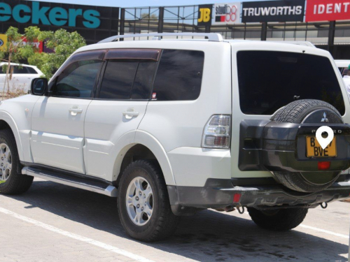 Mitsubishi Pajero  6G72 in Botswana