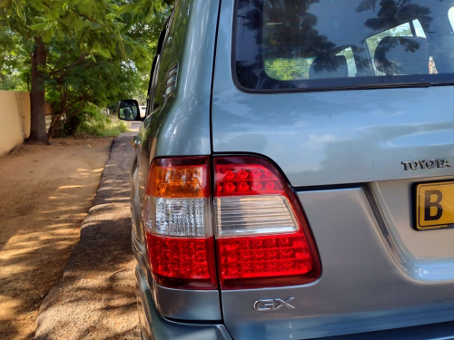 Toyota Land Cruiser GX 4,5Efi in Botswana