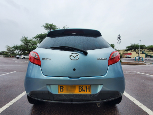 Mazda Demio 1.5i in Botswana