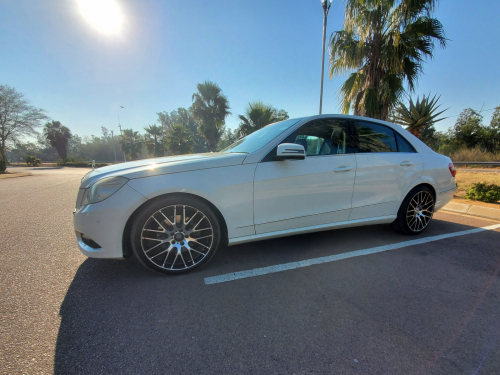 Used Mercedes-Benz E300 V6 for sale in Gaborone