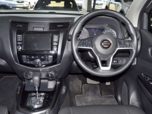 Nissan Navara Pro 4x , Auto 4x4 in Botswana
