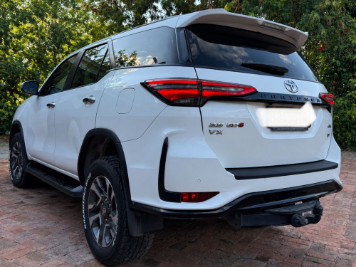 Toyota Fortuner 2.8 GD6 VX  4x4 in Botswana