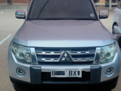 Mitsubishi Pajero 3.0l V6 in Botswana