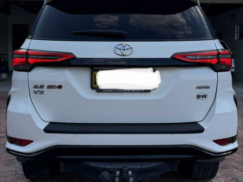 Toyota 2.8 GD6 Fortuner VX  4x4 in Botswana