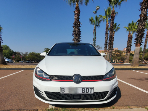 Volkswagen GOLF 7 GTI in Botswana