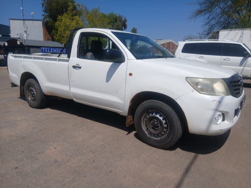 Toyota Hilux 2.5D4D in Botswana