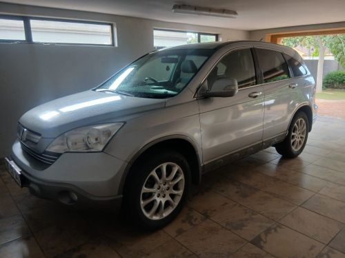Pre-owned Honda CRV 2.0 for sale in 