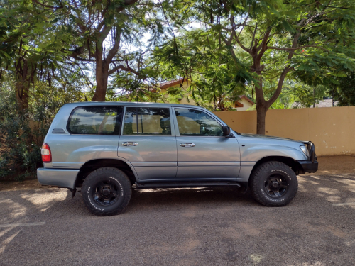 Used Toyota Landcruiser GX 4,5Efi for sale in Gaborone