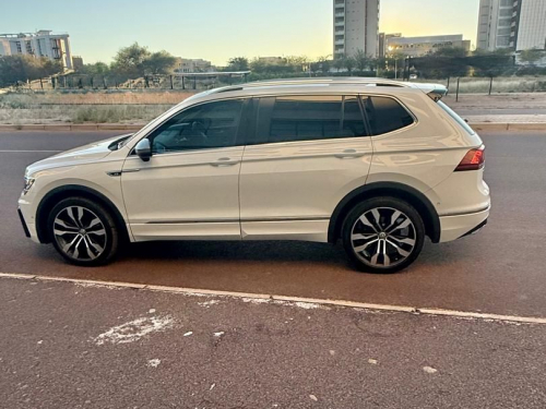 Volkswagen Tiguan Allspace 2.0 TSI R-Line (7-seater) in Botswana