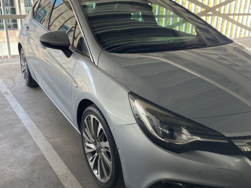 Opel Astra 1.6T Sport in Botswana