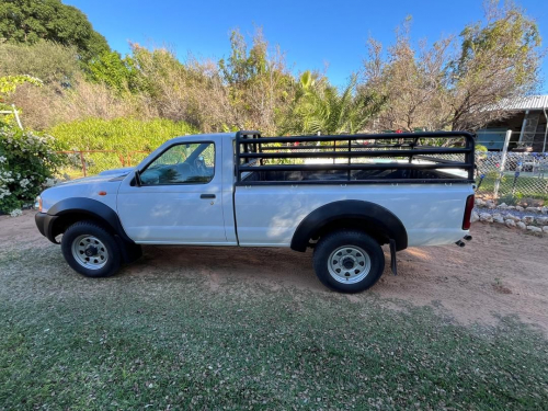 Nissan NP300 4x4 in Botswana
