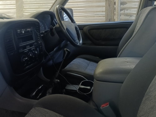 Toyota Landcruiser 100 GX 4.5 EFI in Botswana