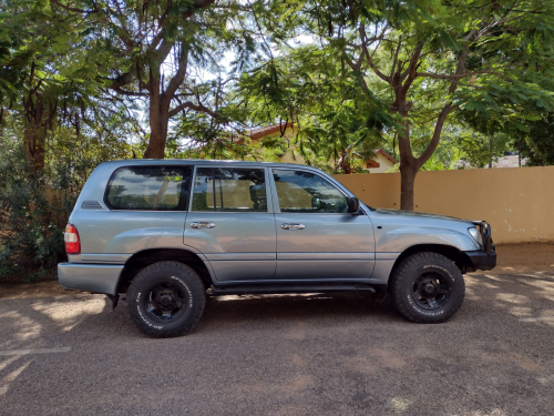 Toyota Landcruiser GX 4,5Efi in Botswana