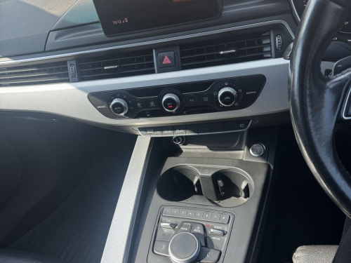 Audi A4 2.0T FSI Sport S Tronic (40 TFSI) in Botswana