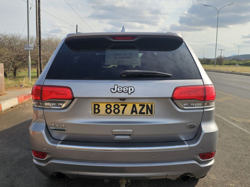 Jeep Grand Cherokee (Overland) in Botswana